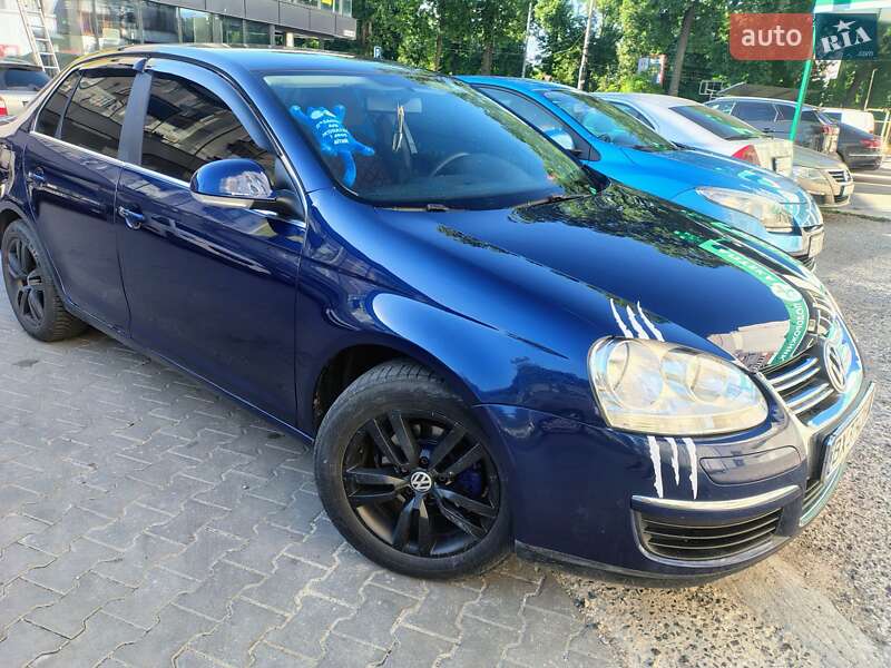 Седан Volkswagen Jetta 2006 в Хмельницькому