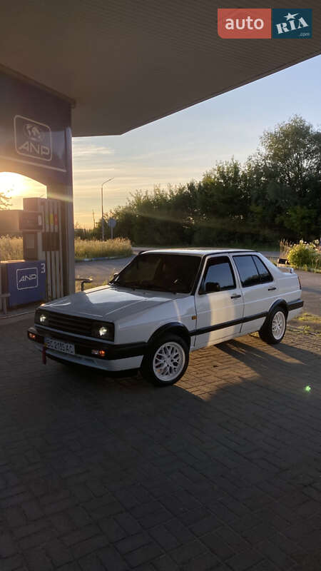 Седан Volkswagen Jetta 1985 в Городку