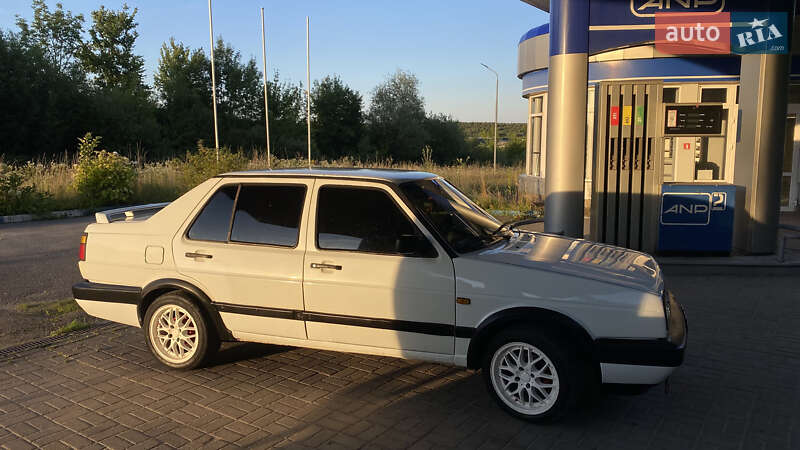 Седан Volkswagen Jetta 1985 в Городку