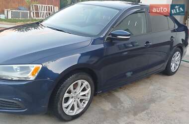 Седан Volkswagen Jetta 2014 в Черновцах