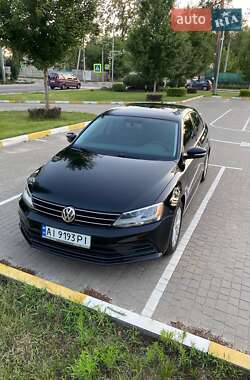 Седан Volkswagen Jetta 2015 в Ирпене