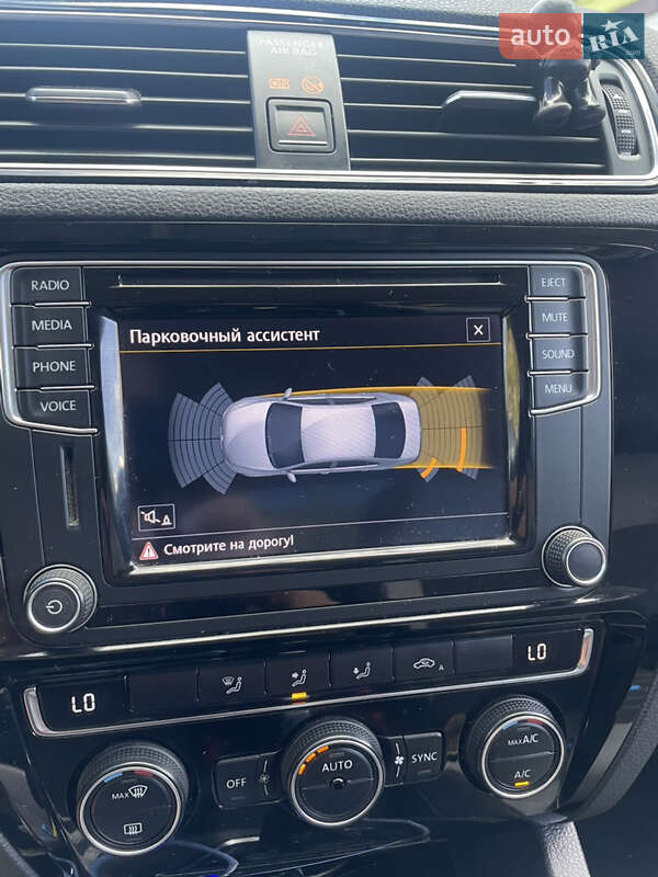 Седан Volkswagen Jetta 2016 в Полтаві