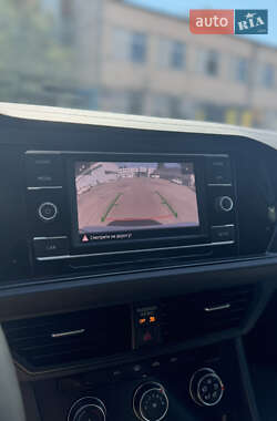 Седан Volkswagen Jetta 2019 в Киеве