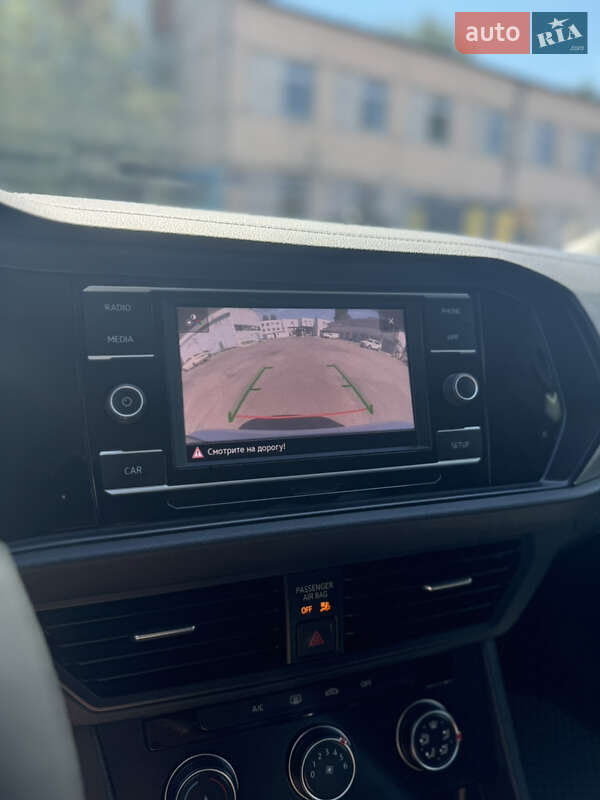 Седан Volkswagen Jetta 2019 в Киеве