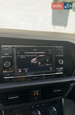 Седан Volkswagen Jetta 2019 в Киеве