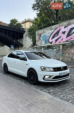 Седан Volkswagen Jetta 2016 в Одессе