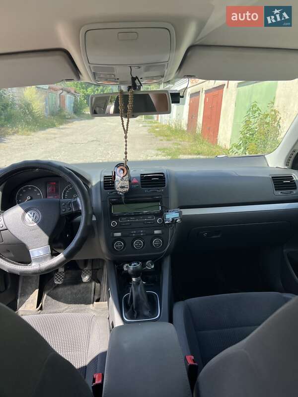 Седан Volkswagen Jetta 2008 в Тернополі