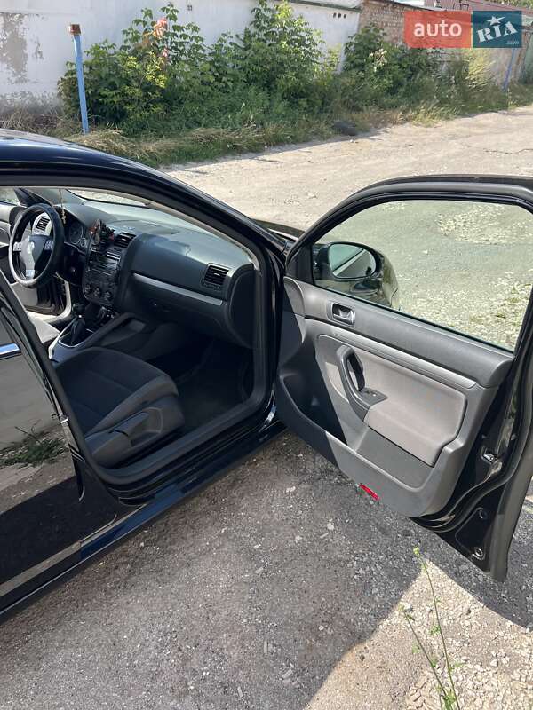 Седан Volkswagen Jetta 2008 в Тернополі