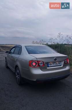 Седан Volkswagen Jetta 2006 в Подольске