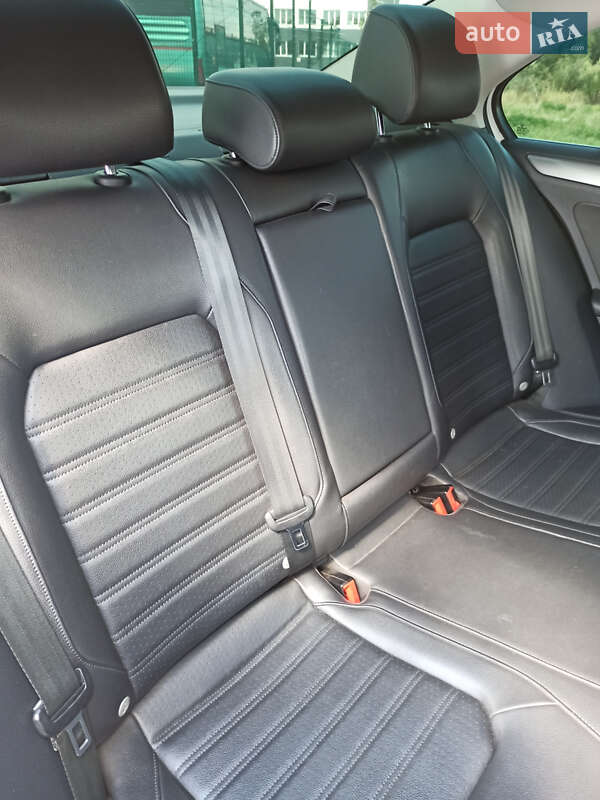 Седан Volkswagen Jetta 2014 в Василькові