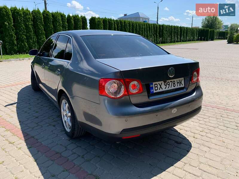 Седан Volkswagen Jetta 2006 в Дунаевцах