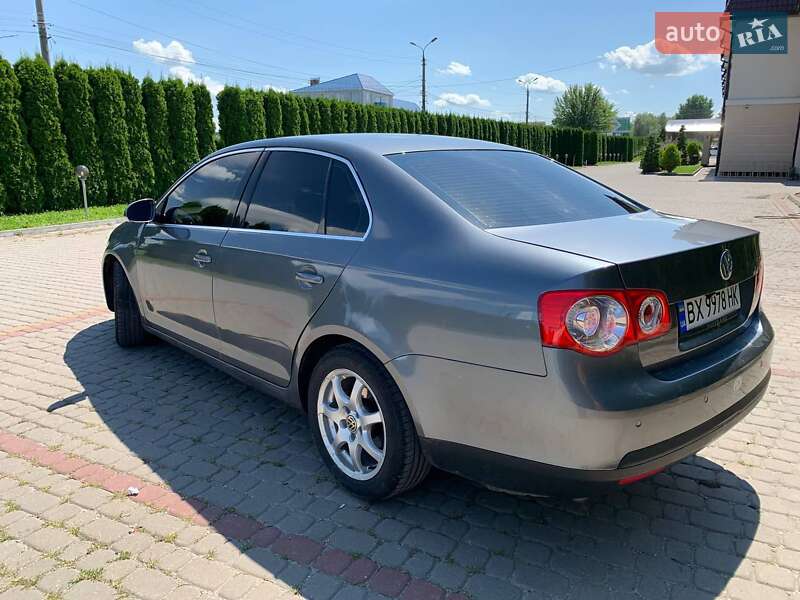Седан Volkswagen Jetta 2006 в Дунаевцах