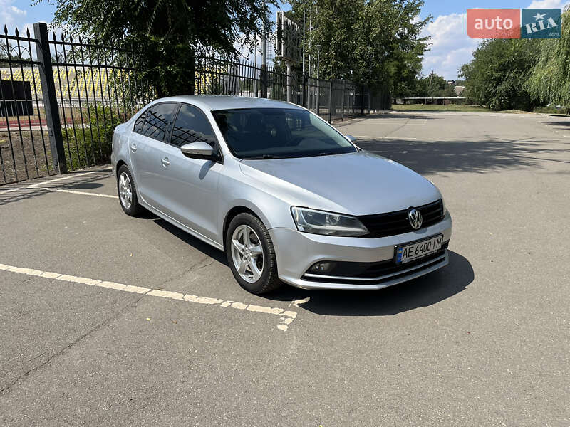 Седан Volkswagen Jetta 2016 в Кривому Розі