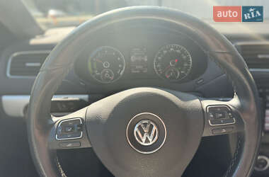 Седан Volkswagen Jetta 2013 в Киеве