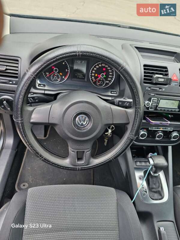 Седан Volkswagen Jetta 2010 в Тернополі