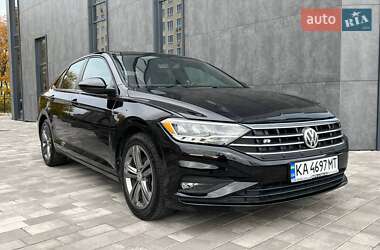 Седан Volkswagen Jetta 2020 в Львове
