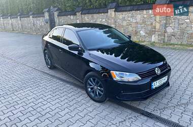 Седан Volkswagen Jetta 2011 в 