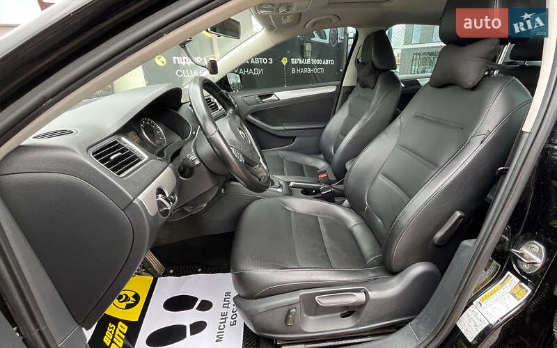 Седан Volkswagen Jetta 2012 в Стрые