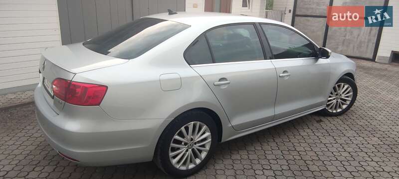 Седан Volkswagen Jetta 2012 в Коломиї