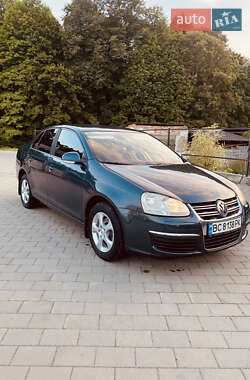 Седан Volkswagen Jetta 2005 в Долині