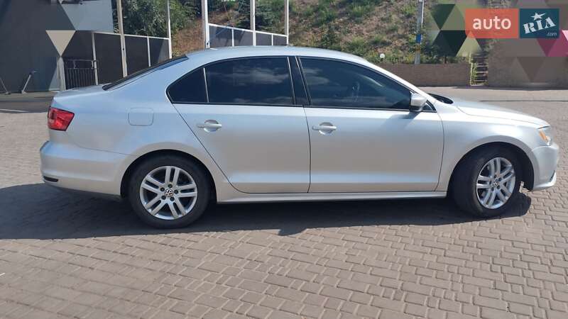 Седан Volkswagen Jetta 2014 в Кривому Розі