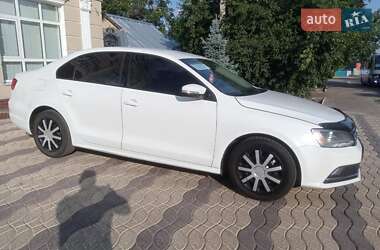 Седан Volkswagen Jetta 2011 в 