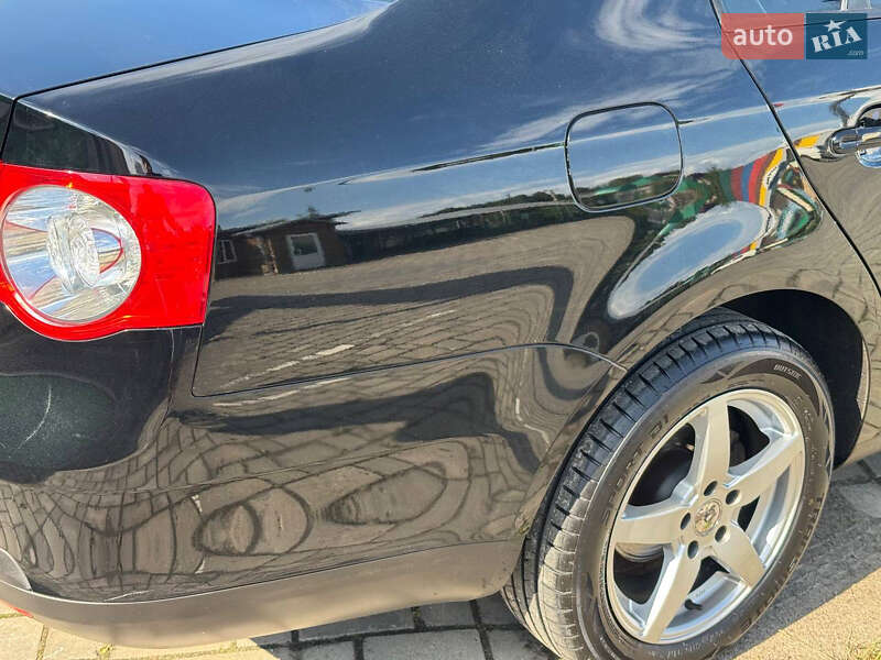 Седан Volkswagen Jetta 2009 в Харкові