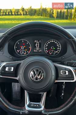 Седан Volkswagen Jetta 2013 в 