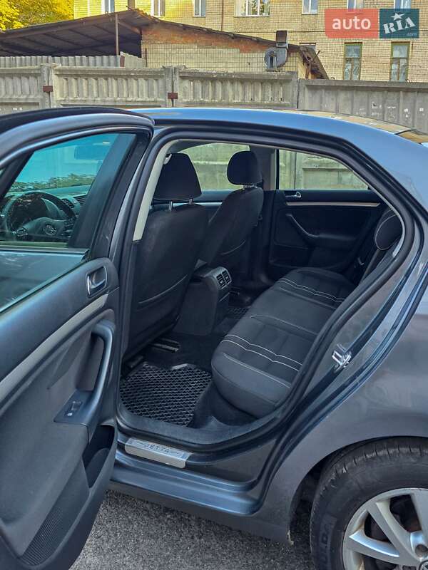Седан Volkswagen Jetta 2009 в Вінниці