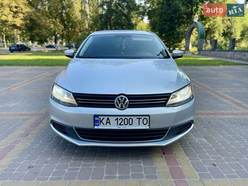 Седан Volkswagen Jetta 2013 в Киеве фото 11 Седан Volkswagen Jetta 2013 в Киеве