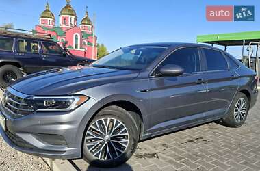 Седан Volkswagen Jetta 2018 в 
