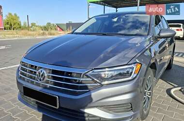 Седан Volkswagen Jetta 2018 в 