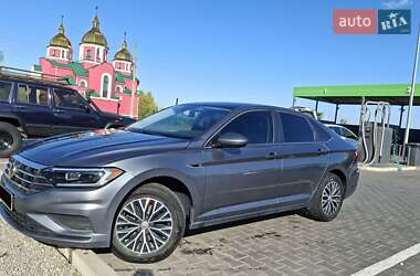 Седан Volkswagen Jetta 2018 в 