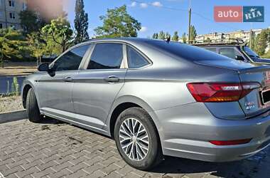 Седан Volkswagen Jetta 2018 в 