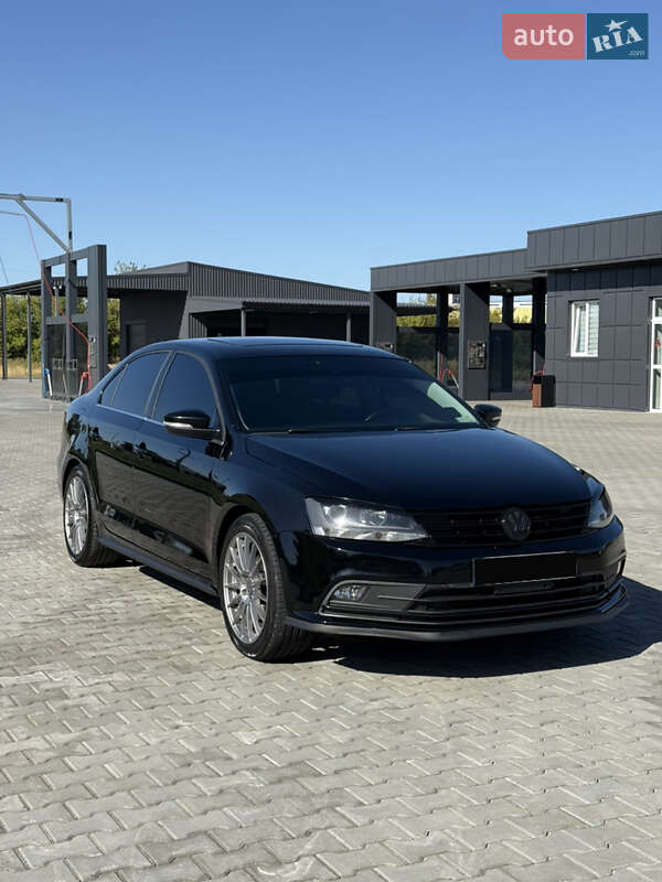 Седан Volkswagen Jetta 2014 в Врадиевке