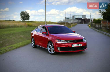 Седан Volkswagen Jetta 2014 в Києві