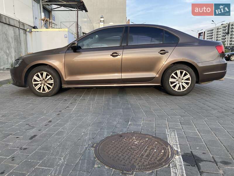Volkswagen Jetta 2013