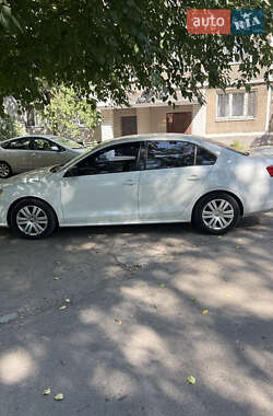 Седан Volkswagen Jetta 2015 в 