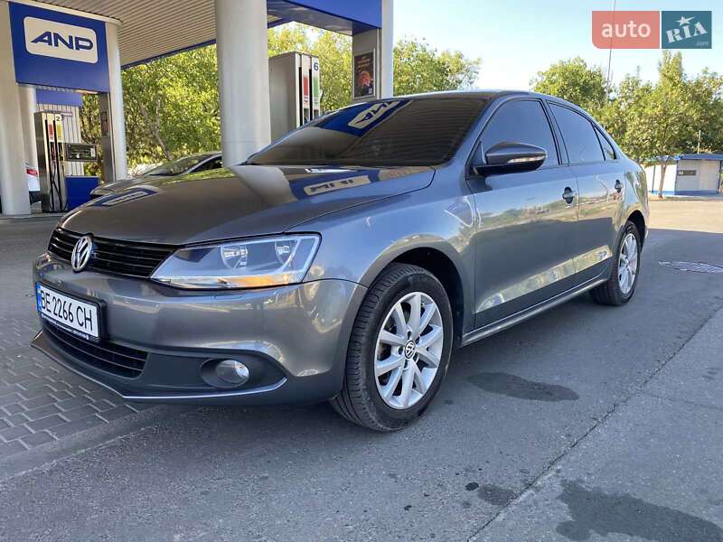 Volkswagen Jetta 2011