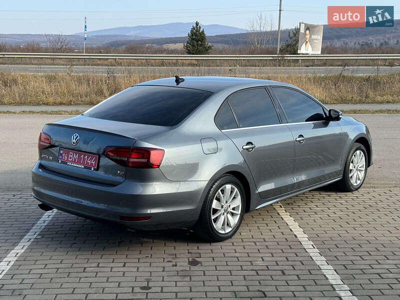 Седан Volkswagen Jetta 2016 в Ужгороді фото 12 Седан Volkswagen Jetta 2016 в Ужгороді