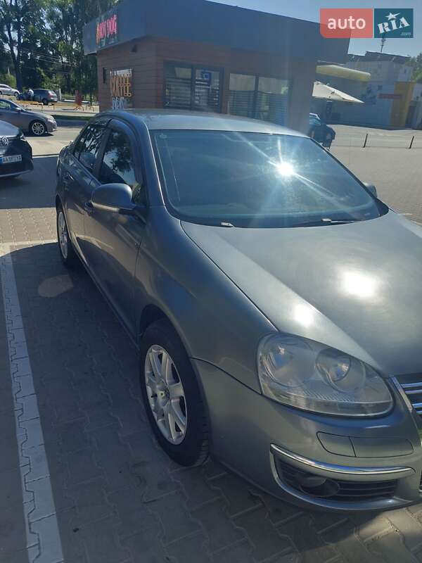 Volkswagen Jetta 2008