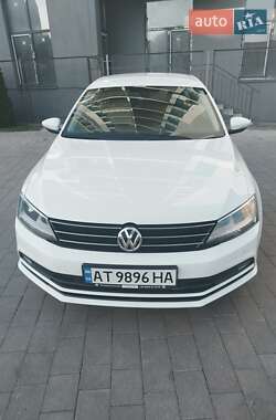 Седан Volkswagen Jetta 2016 в Ивано-Франковске