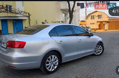 Седан Volkswagen Jetta 2014 в 
