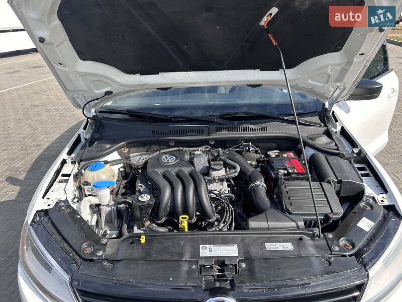 Седан Volkswagen Jetta 2014 в Луцьку