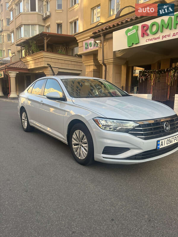 Седан Volkswagen Jetta 2018 в Барышевке