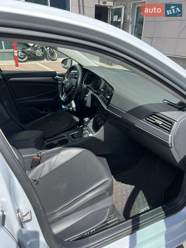 Седан Volkswagen Jetta 2018 в Барышевке