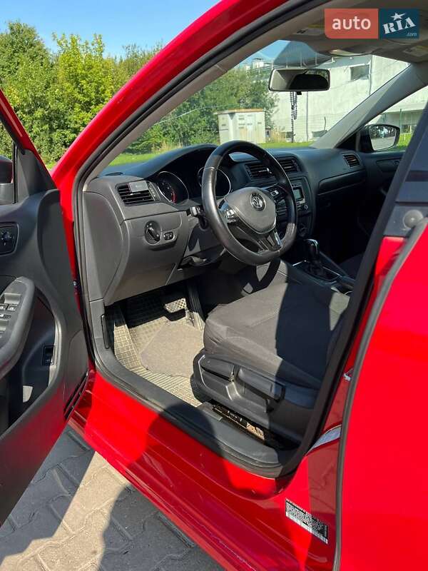 Седан Volkswagen Jetta 2015 в Ивано-Франковске фото 10 Седан Volkswagen Jetta 2015 в Ивано-Франковске