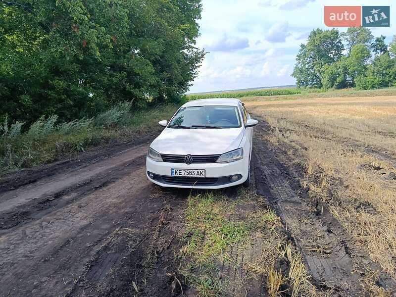 Седан Volkswagen Jetta 2012 в Сумах