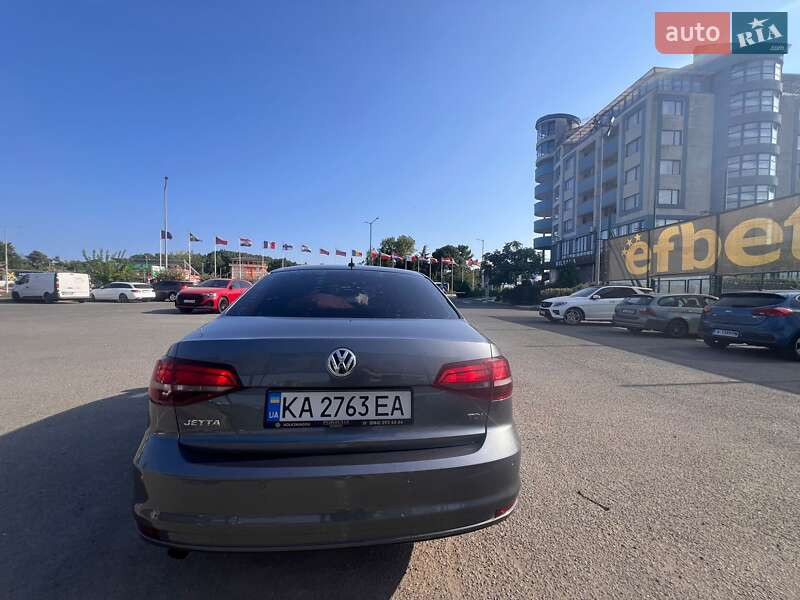 Седан Volkswagen Jetta 2016 в Киеве фото 5 Седан Volkswagen Jetta 2016 в Киеве