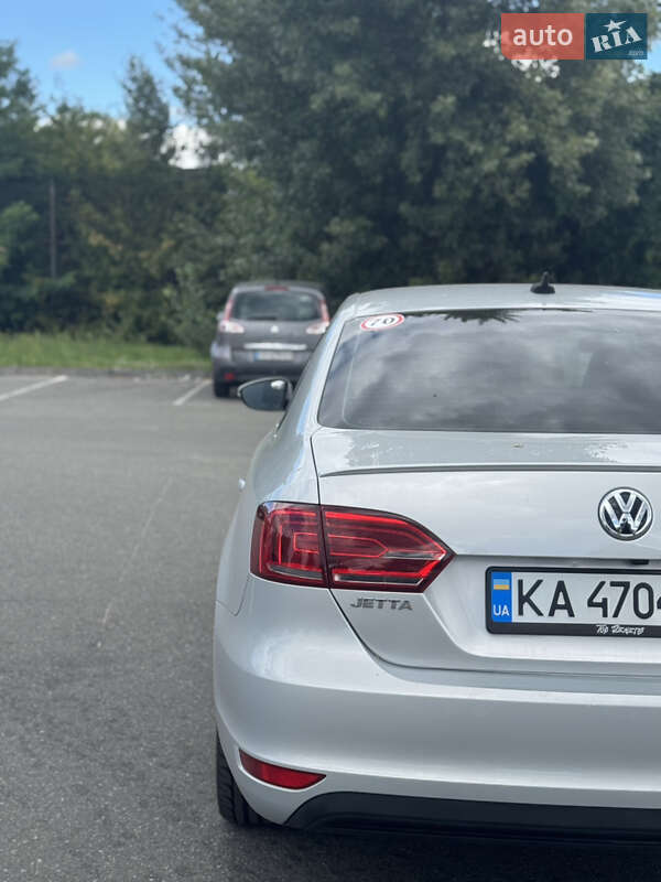 Седан Volkswagen Jetta 2013 в Киеве фото 19 Седан Volkswagen Jetta 2013 в Киеве